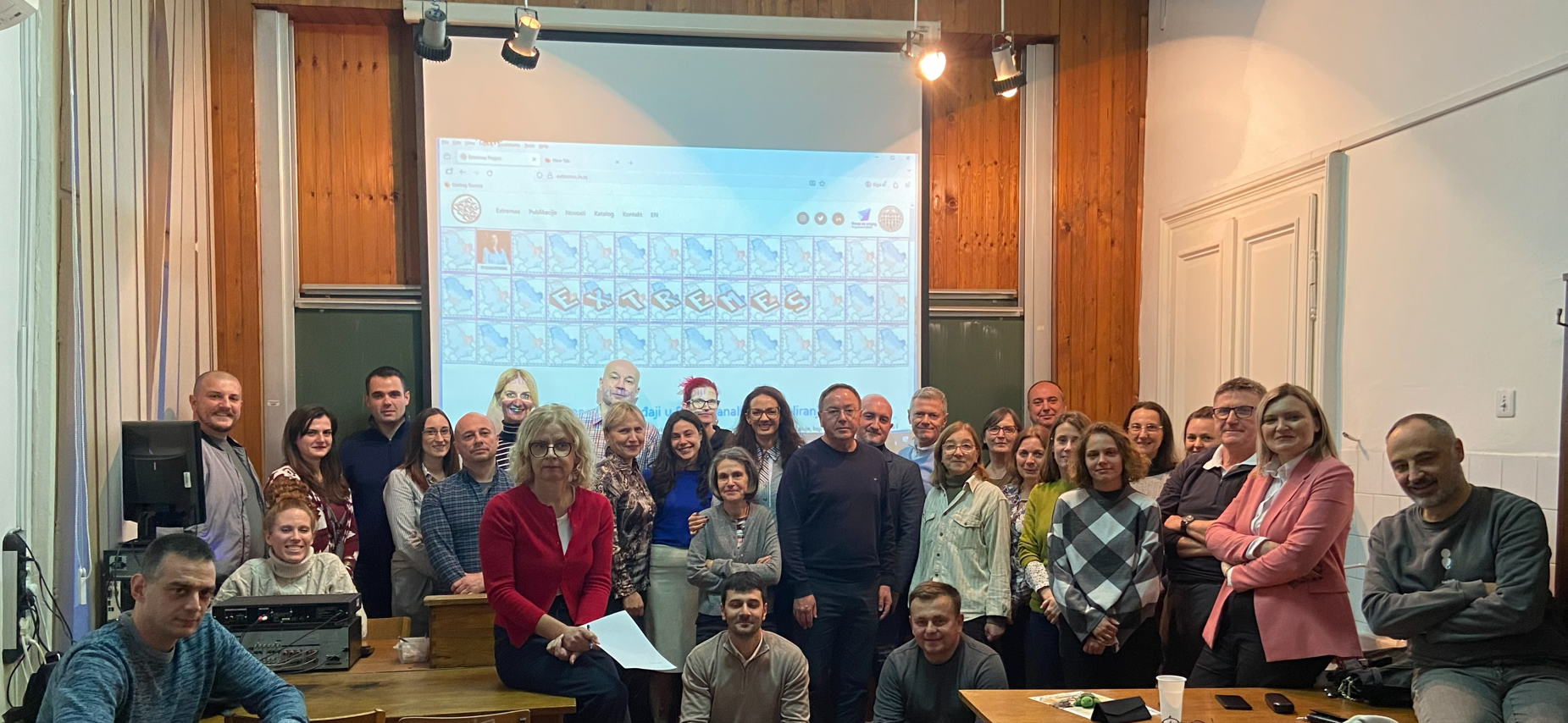 692ea42c260ff_Naslovna