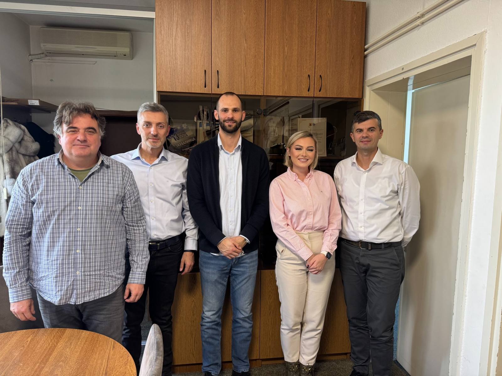 69494a39ec71a_20251222_143808